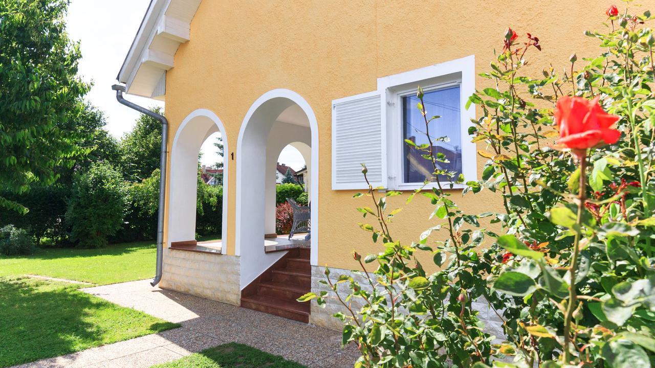Zita Haus Bed & Breakfast Buk Luaran gambar